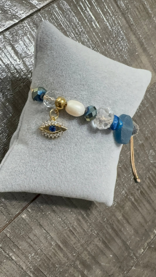 Eyely blue Stone Bracelet