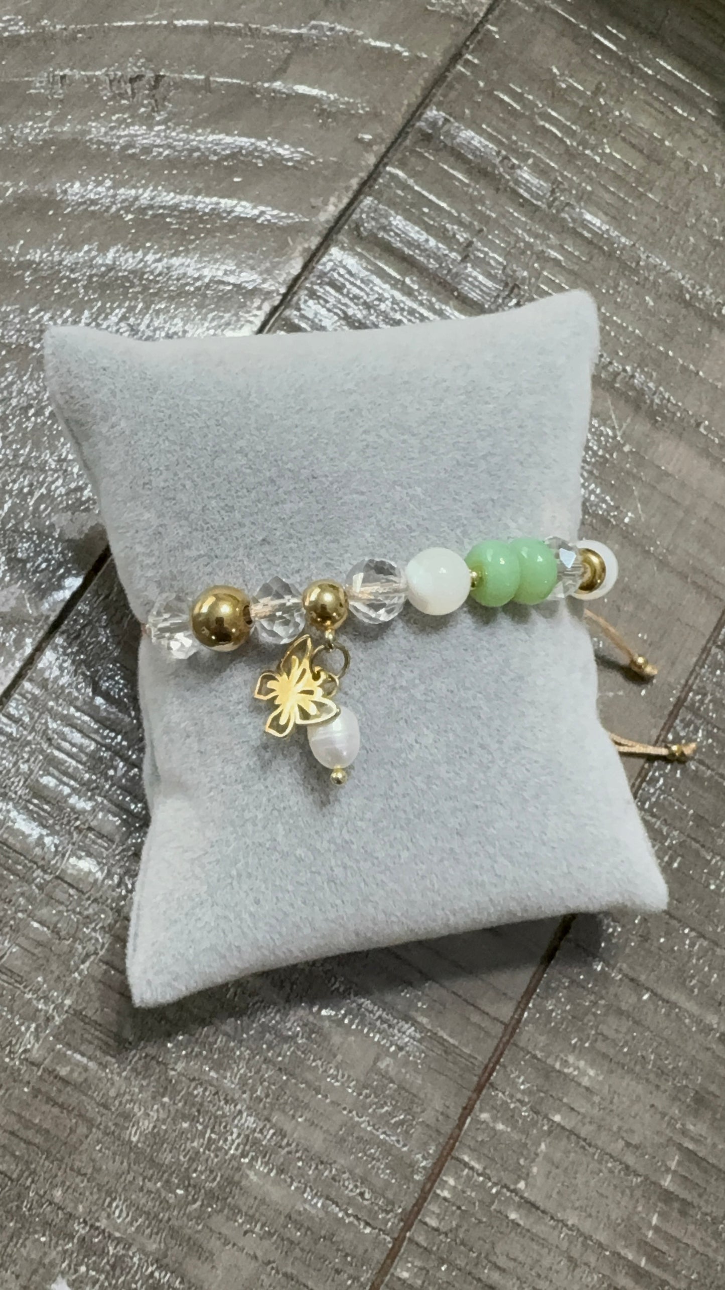 Flally crystal bracelet