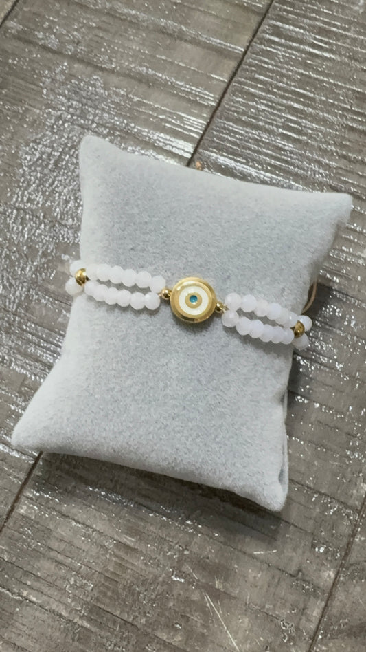 Yuky white bracelet