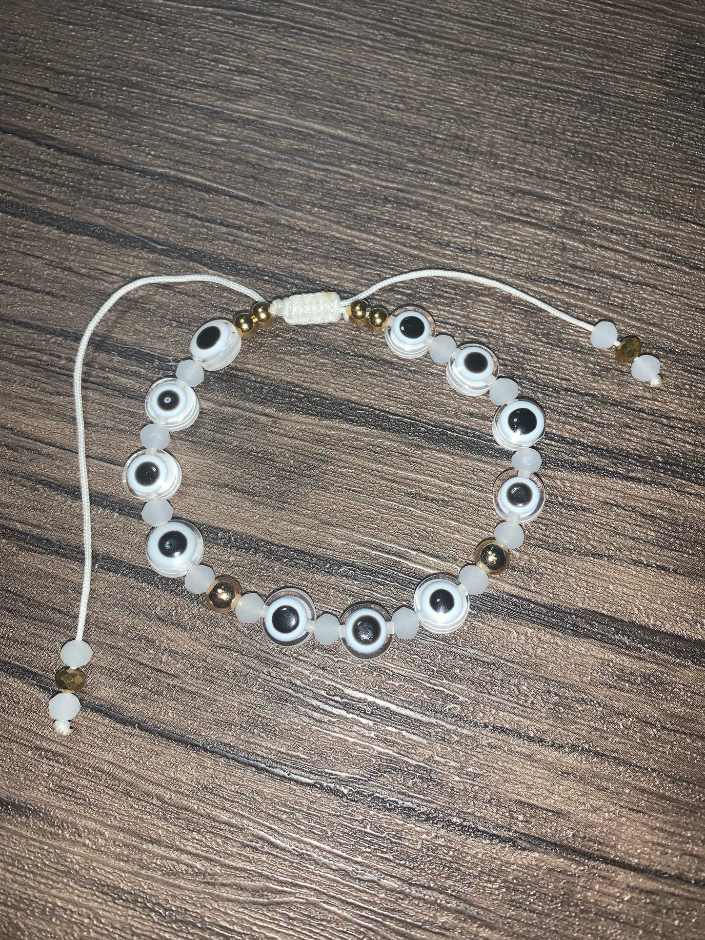 Lisy White Eye Bracelet Adjustable