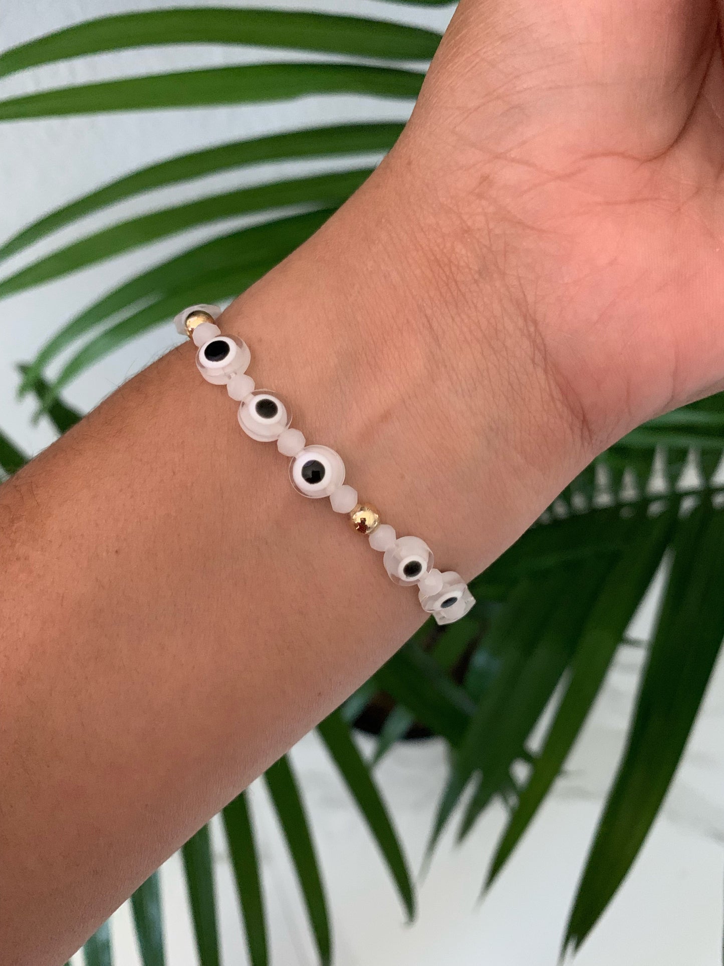 Lisy White Eye Bracelet Adjustable